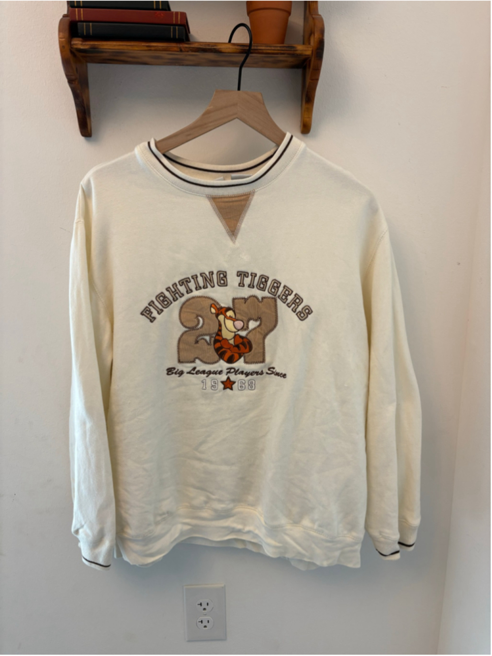 Vintage Disney Tigger “Fighting Tigers” Sweatshirt | XL